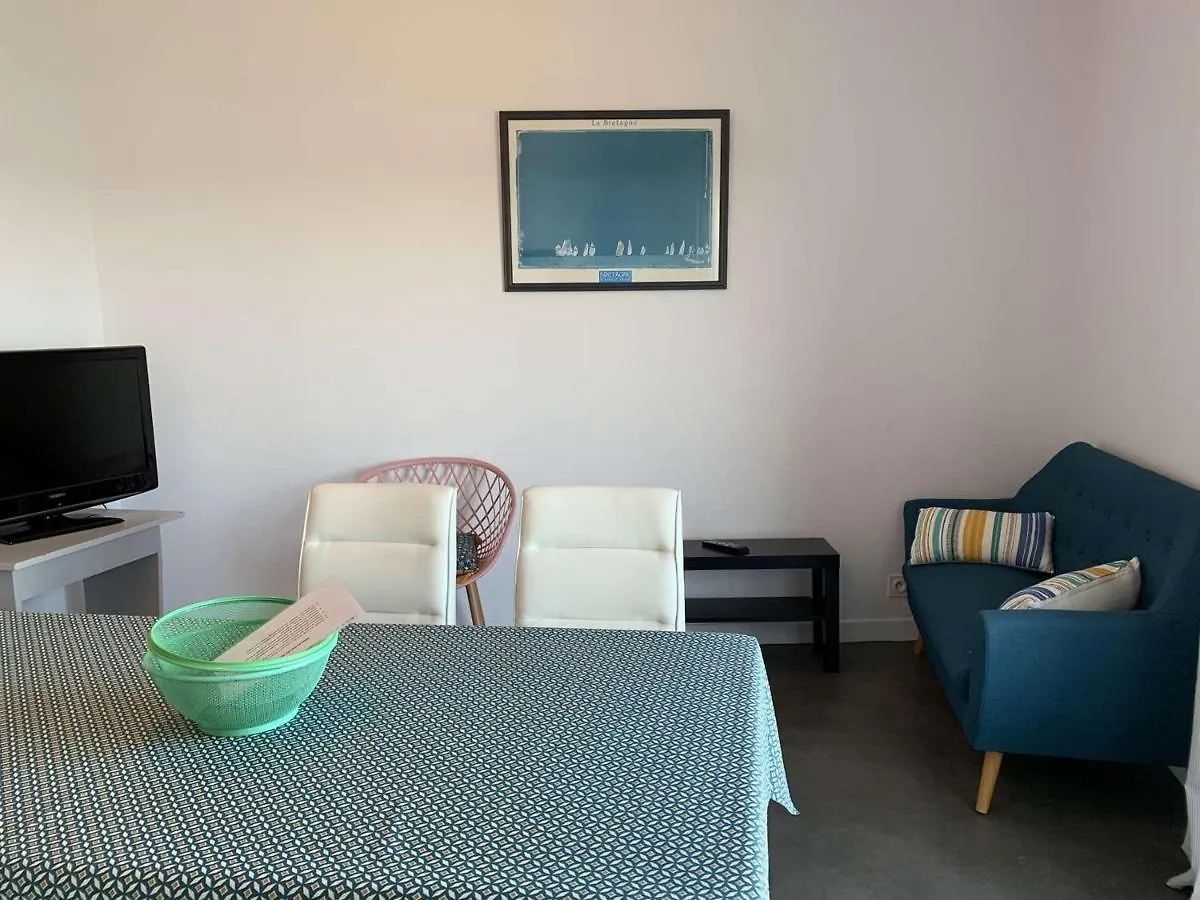Superbe T3 Refait A Neuf Avec Balcon, Vue Mer Et Wifi A Perros-Guirec - Fr-1-368-60 Francia